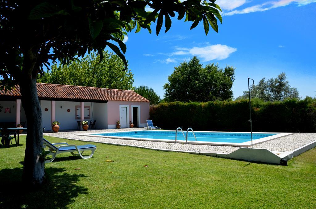 Casa Da Avo Genoveva Guest House Tomar Bagian luar foto