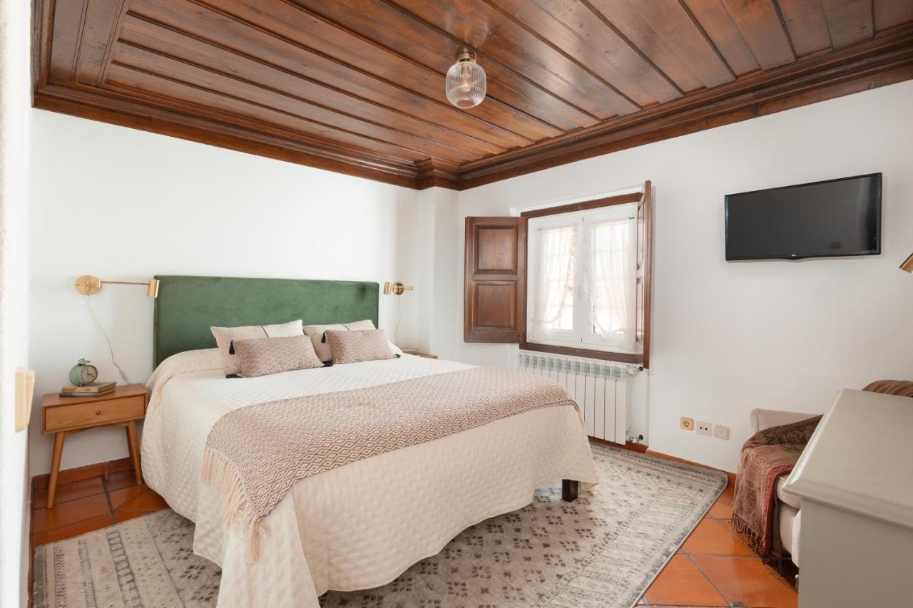 Casa Da Avo Genoveva Guest House Tomar Bagian luar foto
