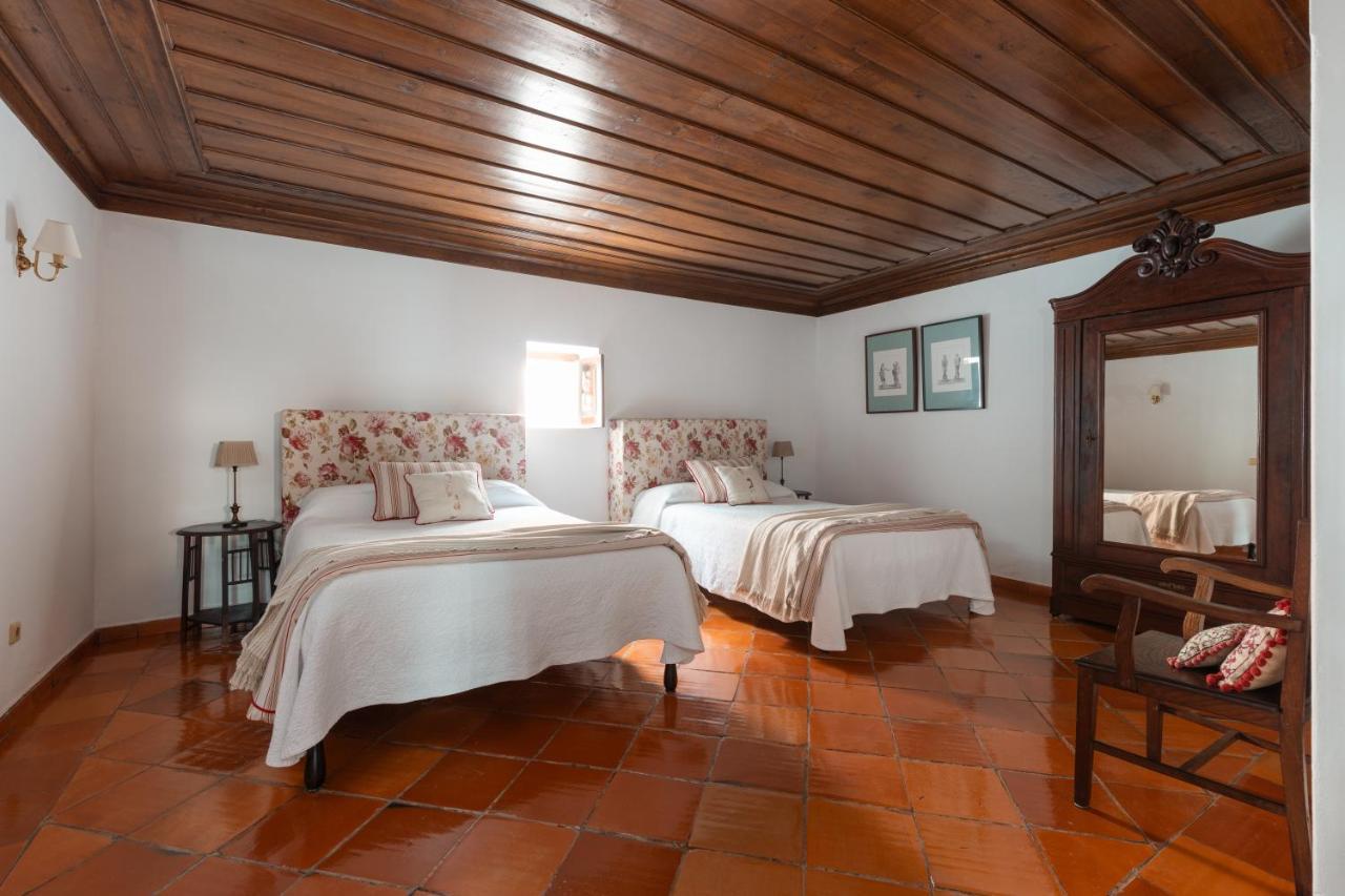 Casa Da Avo Genoveva Guest House Tomar Bagian luar foto