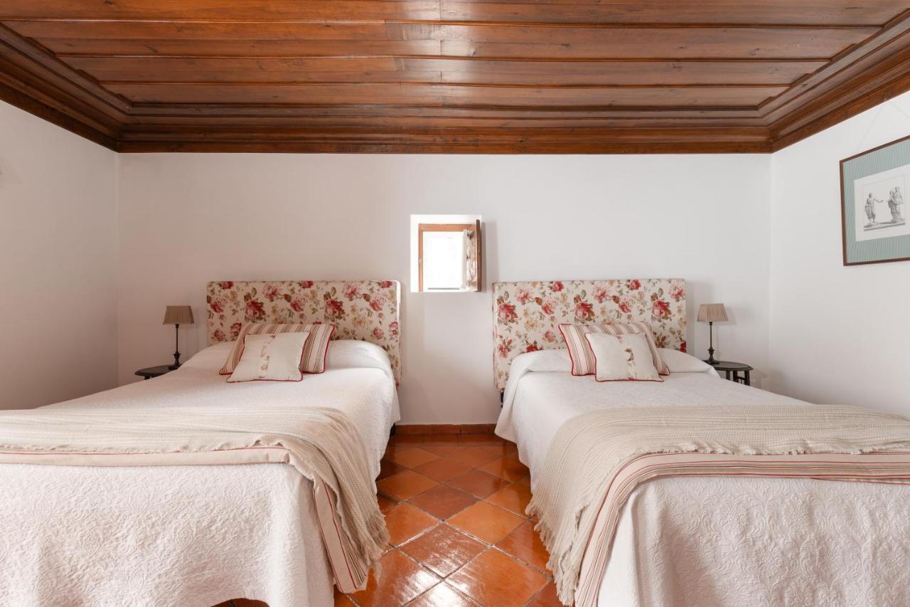 Casa Da Avo Genoveva Guest House Tomar Bagian luar foto